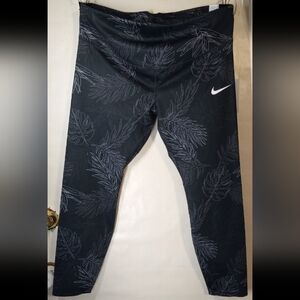 Luxe Tropical Leaf Print Legging, NWT